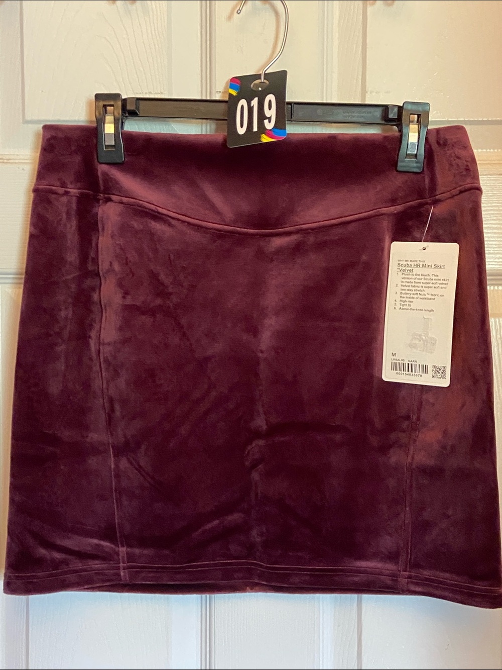Lululemon HR Mini Skirt Velvet Garnet size Medium
